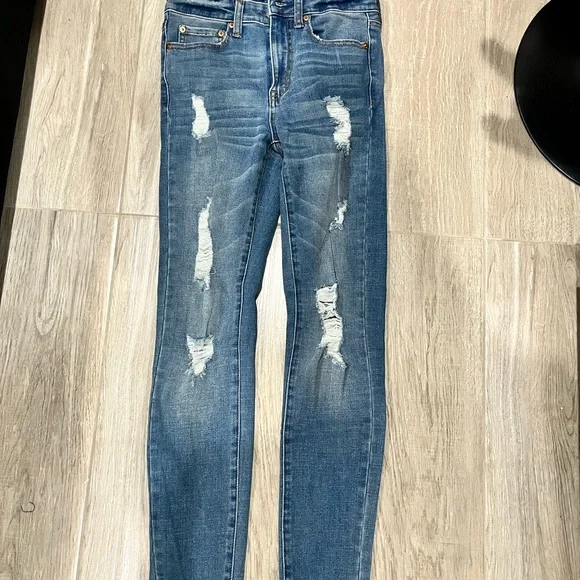 Clothing - Picture 11 of 16